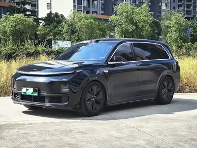 Li Auto Li L9 · 2023 год