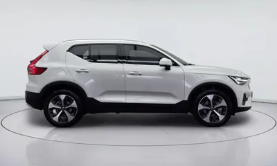 Volvo XC40 2026, 8966 км, за 43000000 KRW