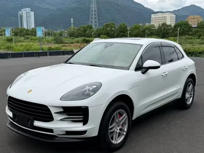Porsche Macan · 2020 год