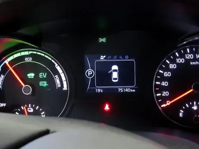 Kia K5 2018, 75131 км, за 12300000 KRW - фото 9