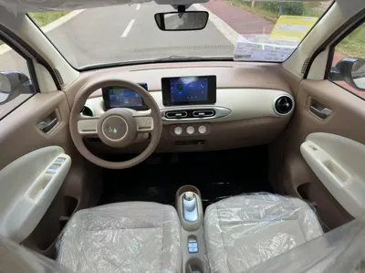 Wuling Hongguang MINIEV, 100 км, за 38800 CNY - фото 11