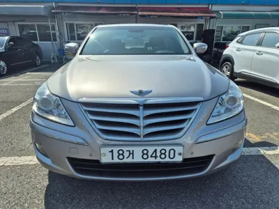 Hyundai Genesis · 2009 год