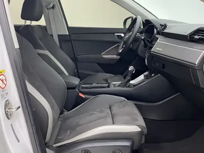 Audi Q3 2022, 15000 км, за 179800 CNY - фото 9