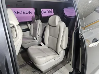 Kia Canival 2017, 170773 км, за 8600000 KRW - фото 14