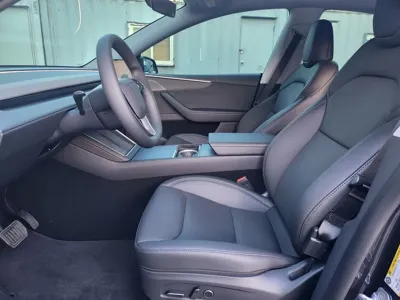 Tesla Model Y 2025, 1050 км, за 33220000 KRW - фото 8