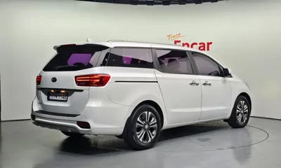 Kia Canival 2019, 151905 км, за 9500000 KRW - фото 2