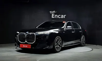 BMW 7-Series · 2025 год