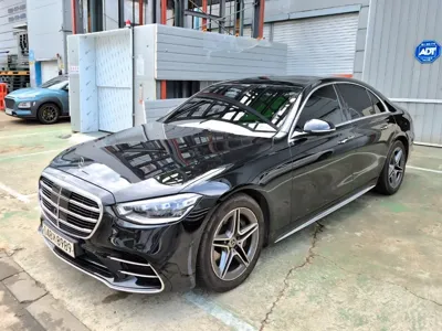 Mercedes-Benz S-Class · 2023 год