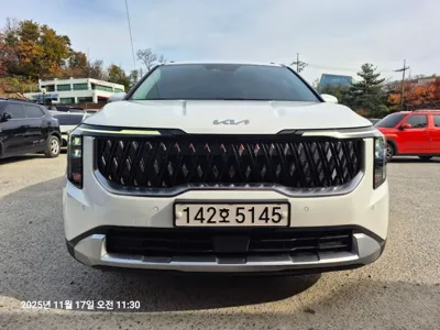 Kia Canival 2025, 17700 км, за 99990000 KRW
