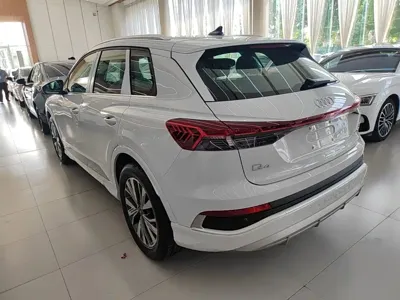Audi Q4 e-tron 2026, 100 км, за 160000 CNY - фото 5