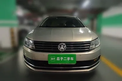 Volkswagen Lavida 2017, 169000 км, за 44662.66 CNY