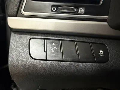 Hyundai Avante 2016, 118061 км, за 9800000 KRW - фото 16