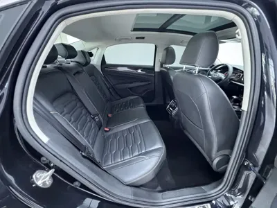 Volkswagen Passat 2021, 86000 км, за 90800 CNY - фото 11