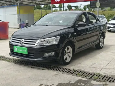 Volkswagen Santana 2016, 132300 км, за 21400 CNY
