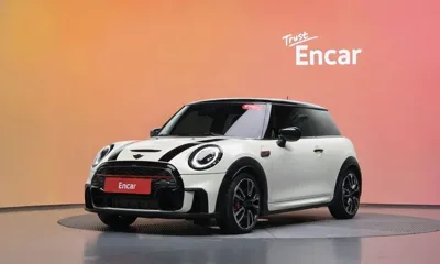 MINI Cooper · 2023 год