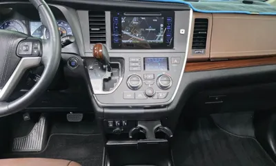 Toyota Sienna 2017, 81491 км, за 19900000 KRW - фото 15