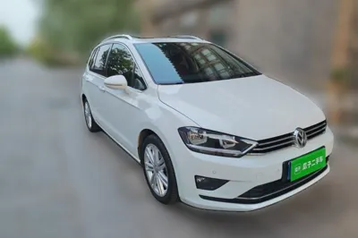Volkswagen Golf Sportsvan 2016, 67500 км, за 55709.36 CNY
