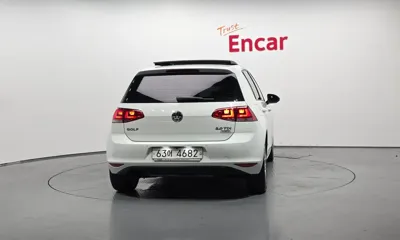 Volkswagen Golf 2015, 133988 км, за 9500000 KRW