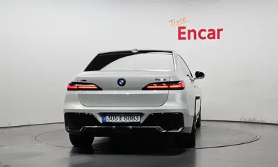 BMW 7-Series 2023, 33287 км, за 128500000 KRW