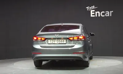 Hyundai Avante 2016, 254694 км, за 5500000 KRW