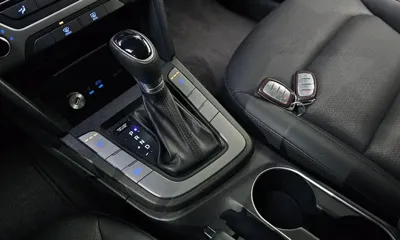 Hyundai Avante 2018, 94385 км, за 10900000 KRW - фото 9