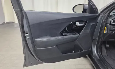 Kia Niro 2017, 60538 км, за 14900000 KRW - фото 24