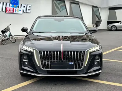 Hongqi Hongqi H5 2023, 30000 км, за 71800 CNY