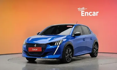 Peugeot 208 · 2023 год