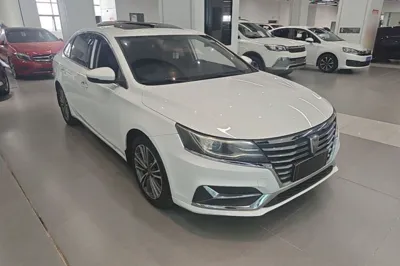 Roewe i6 2020, 66600 км, за 39777.78 CNY