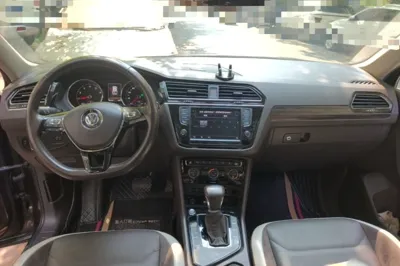 Volkswagen Tiguan L 2017, 105100 км, за 60264 CNY - фото 9