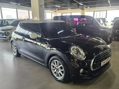 MINI Cooper 2016, 124651 км, за 5960000 KRW