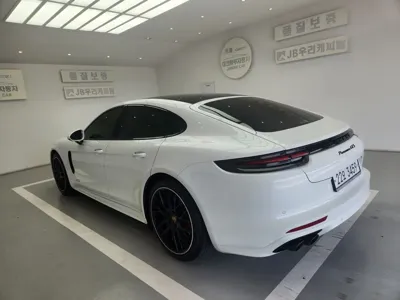 Porsche Panamera 2019, 77638 км, за 89500000 KRW
