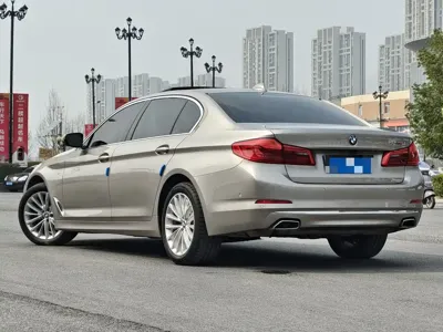 BMW 5 Series 2019, 96000 км, за 159000 CNY