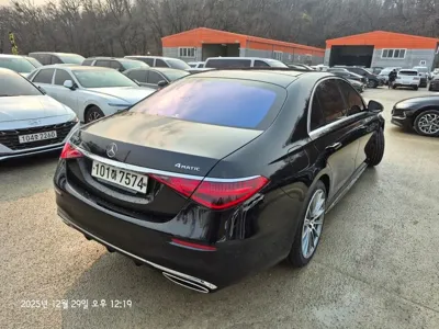 Mercedes-Benz S-Class 2022, 125000 км, за 99990000 KRW