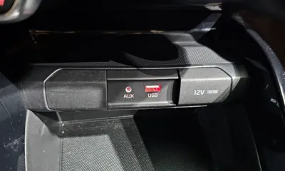 Kia Stonic 2018, 70152 км, за 12000000 KRW - фото 13