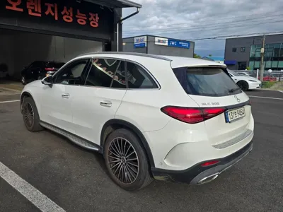 Mercedes-Benz GLC-Class 2023, 30292 км, за 58500000 KRW - фото 2