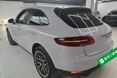 Porsche Macan 2017, 61700 км, за 143947 CNY