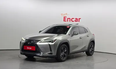 Lexus UX · 2019 год
