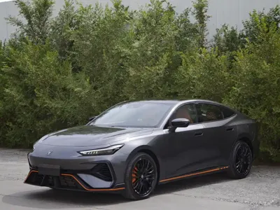 Changan UNI-V · 2025 год