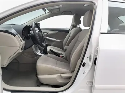 Toyota Corolla 2013, 55500 км, за 17900 CNY - фото 10