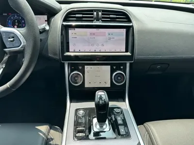 Jaguar XEL 2020, 60000 км, за 88000 CNY - фото 17