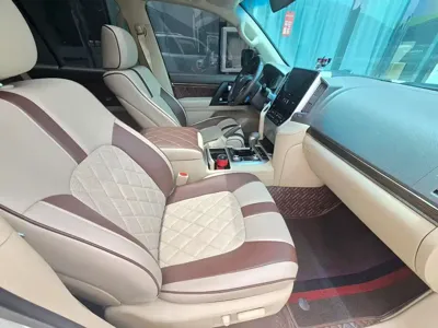 Toyota Land Cruiser 2020, 51000 км, за 499799 CNY - фото 9