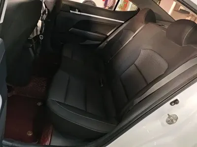 Hyundai Elantra 2017, 118000 км, за 32800 CNY - фото 13