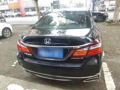 Honda Accord 2017, 80100 км, за 59700 CNY - фото 6