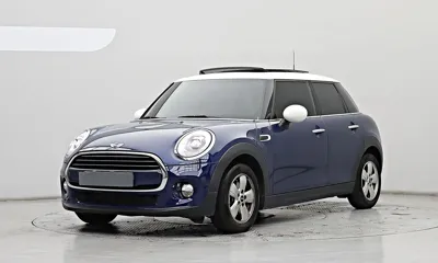MINI Cooper · 2018 год