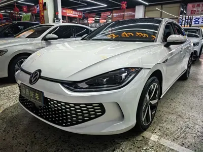 Volkswagen Lamando 2023, 16000 км, за 119800 CNY - фото 1
