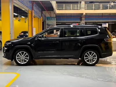 Jeep Grand Commander 2021, 80000 км, за 78800 CNY