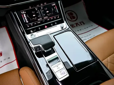 Audi A8 2025, 7500 км, за 569000 CNY - фото 18