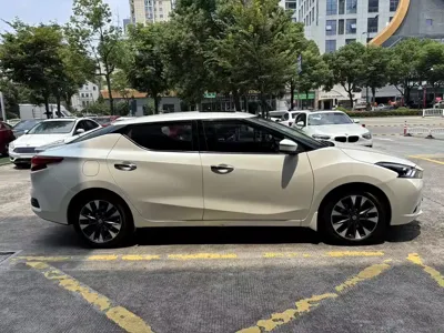 Nissan Bluebird 2017, 90000 км, за 32800 CNY