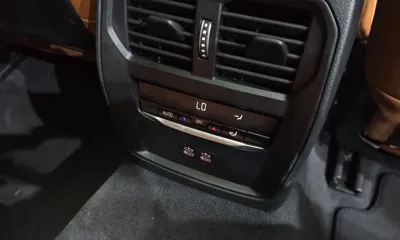 BMW 3-Series 2025, 11481 км, за 43900000 KRW - фото 33